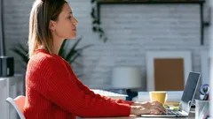 Co vypovídá držení těla o emocích: Psychologové vysvětlili, jak tělo odhaluje tajemství