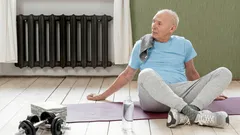 Po 60. roce života může být tělo silnější: pouze 3 cviky, které mění rovnováhu